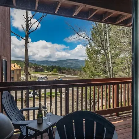 Walk To Lift - King Bed - Cozy Mountain View Apartment